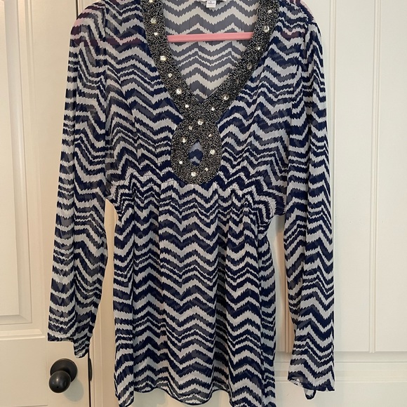 Attitudes by Renee size large - Picture 1 of 11